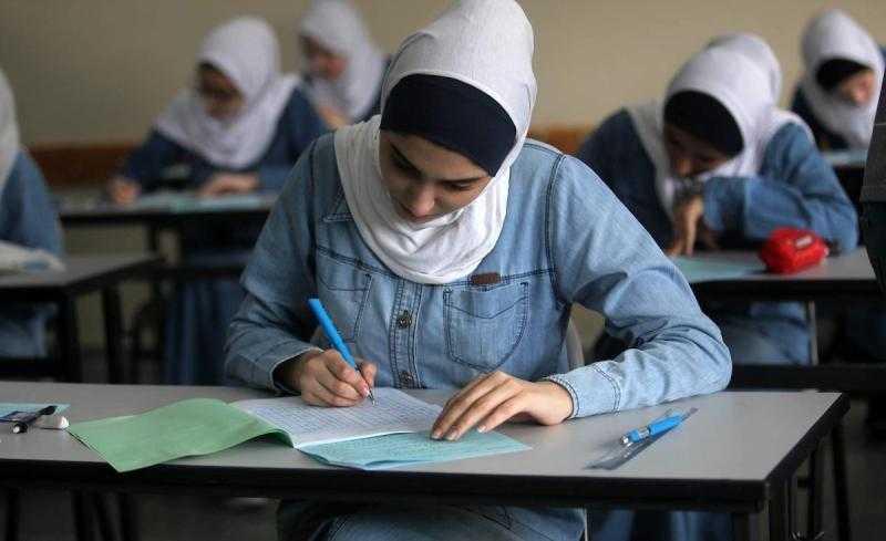 تعليم الجيزة : 6 حالات غش في امتحان اللغة العربية لطلاب الشهادة الإعدادية
